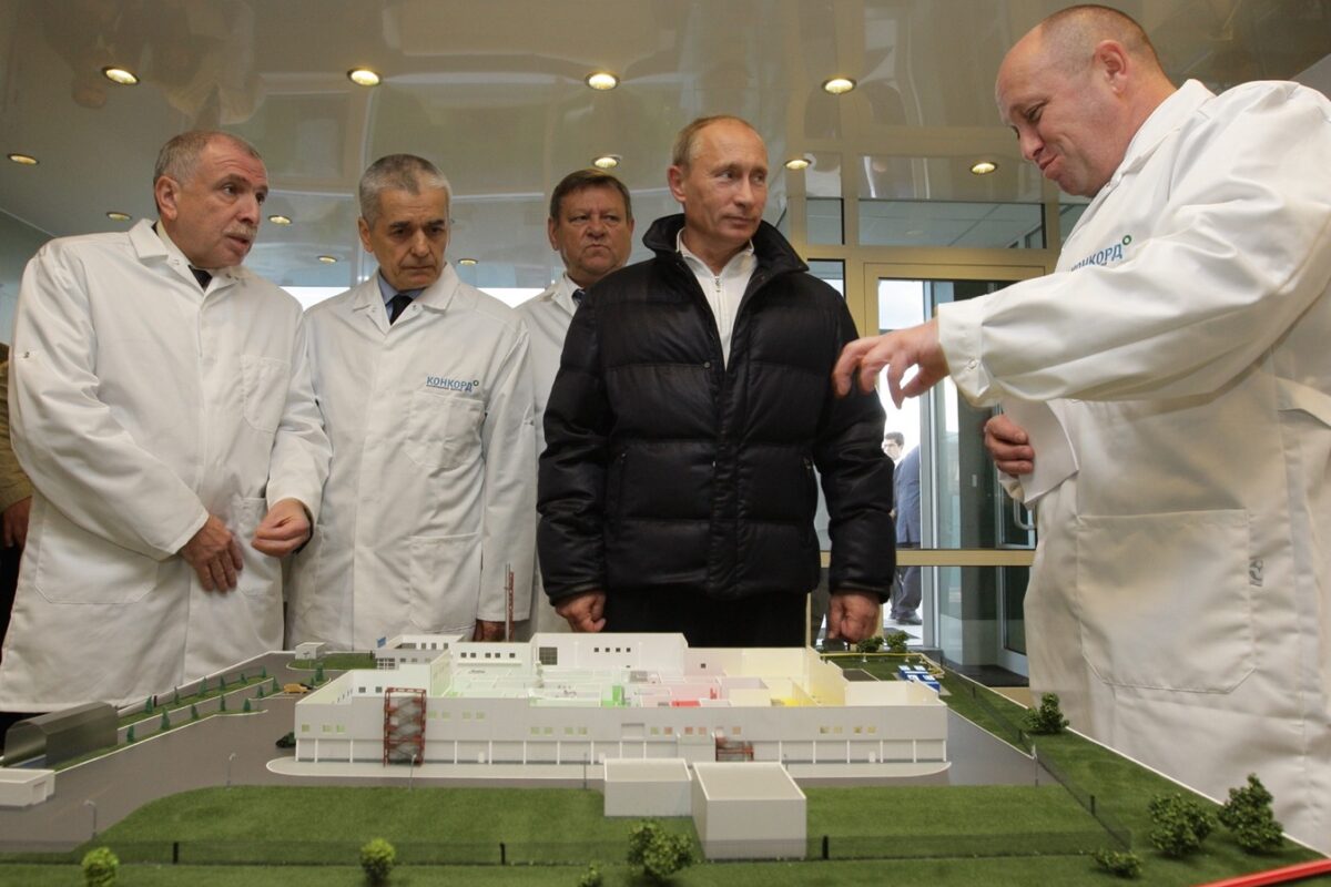 Putin and Prigozhin meeting at food catering business